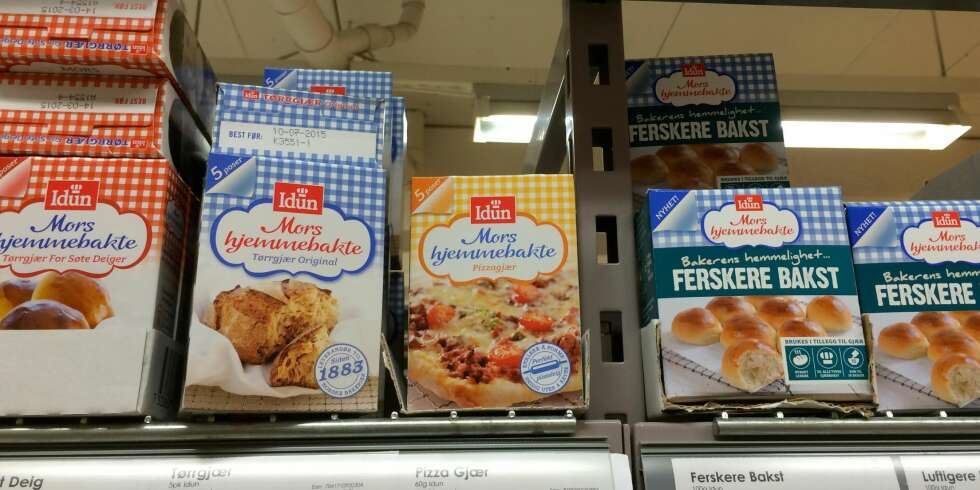 FLERE VALG: Butikkhyllene byr på flere valg nå enn tidligere, selv om du "bare" skal bake boller eller pizzabunn. FLERE VALG: Butikkhyllene byr på flere valg nå enn tidligere, selv om du "bare" skal bake boller eller pizzabunn.