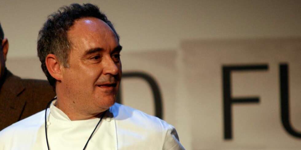 FERRAN ADRIA: Det hele startet med El Bulli. Her er Ferran Adria avbildet under Madrid Fusion. FERRAN ADRIA: Det hele startet med El Bulli. Her er Ferran Adria avbildet under Madrid Fusion.