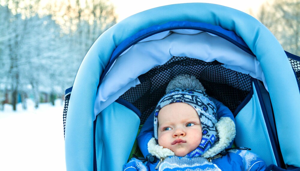 PASS PÅ BARNA I KULDA: Men kuldekrem trenger du ikke bruke, en vanlig fuktighetskrem holder i massevis. Foto: Colourbox.com. PASS PÅ BARNA I KULDA: Men kuldekrem trenger du ikke bruke, en vanlig fuktighetskrem holder i massevis. Foto: Colourbox.com.