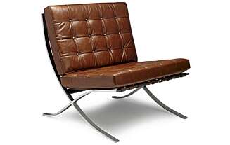 LOUNGEMØBEL: Replica Barcelonastol i i vintagelær, fra Iconicinteriors.com. Barcelonastolen er et klassisk loungemøbel som passer godt med flere av høstens trender. LOUNGEMØBEL: Replica Barcelonastol i i vintagelær, fra Iconicinteriors.com. Barcelonastolen er et klassisk loungemøbel som passer godt med flere av høstens trender.