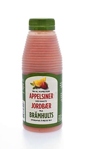 TEST AV JUICE: Brämhults nypressede appelsiner med knuste jordbær. TEST AV JUICE: Brämhults nypressede appelsiner med knuste jordbær.