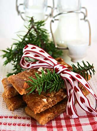 KARAMELLPINNER: Både lukter og smaker jul. KARAMELLPINNER: Både lukter og smaker jul.