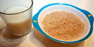 ANBEFALES: Havregrynsgrøt og et glass melk. ANBEFALES: Havregrynsgrøt og et glass melk.