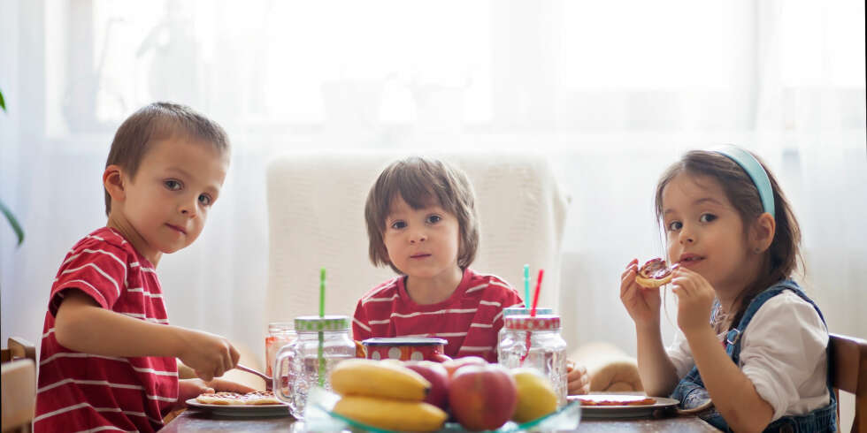 FROKOST TIL BARN: I testen av frokostmåltider har eksperten tatt utgangspunkt i ni populære frokostfavoritter blant barna, og kommentert hvordan foreldrene kan forbedre disse. Foto: Gettyimages.com FROKOST TIL BARN: I testen av frokostmåltider har eksperten tatt utgangspunkt i ni populære frokostfavoritter blant barna, og kommentert hvordan foreldrene kan forbedre disse. Foto: Gettyimages.com