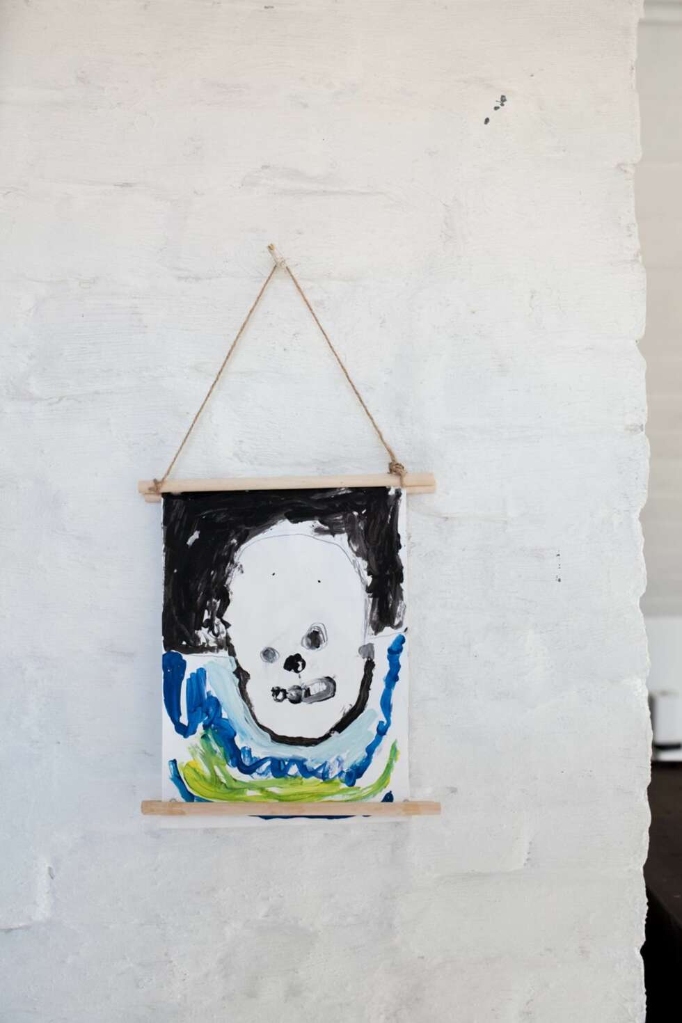 KUNST I RAMME: Hvorfor la barnas kunst bli liggende å slenge, når det er så lett å henge det opp på veggen? KUNST I RAMME: Hvorfor la barnas kunst bli liggende å slenge, når det er så lett å henge det opp på veggen?