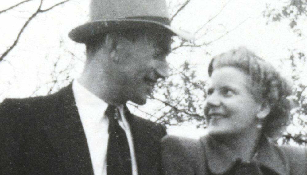 KJÆRLIGHETEN SOM IKKE LOT SEG STOPPE:
Else ble forvist fra Norge fordi hun giftet seg med den tyske soldaten Erich Gabler i 1945. KJÆRLIGHETEN SOM IKKE LOT SEG STOPPE:
Else ble forvist fra Norge fordi hun giftet seg med den tyske soldaten Erich Gabler i 1945.