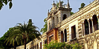 SEVILLA: Det er mange vakre bygg i Sevilla, men palasset Alcazar må dere få med dere. SEVILLA: Det er mange vakre bygg i Sevilla, men palasset Alcazar må dere få med dere.