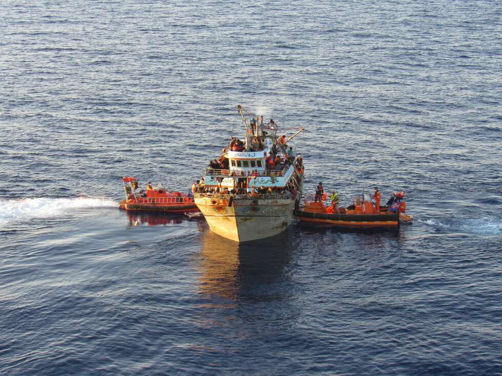 VANSKELIG: - Når vi redder dem har de vært ute på havet under forferdelige forhold i mange dager, forteller Dunham. VANSKELIG: - Når vi redder dem har de vært ute på havet under forferdelige forhold i mange dager, forteller Dunham.