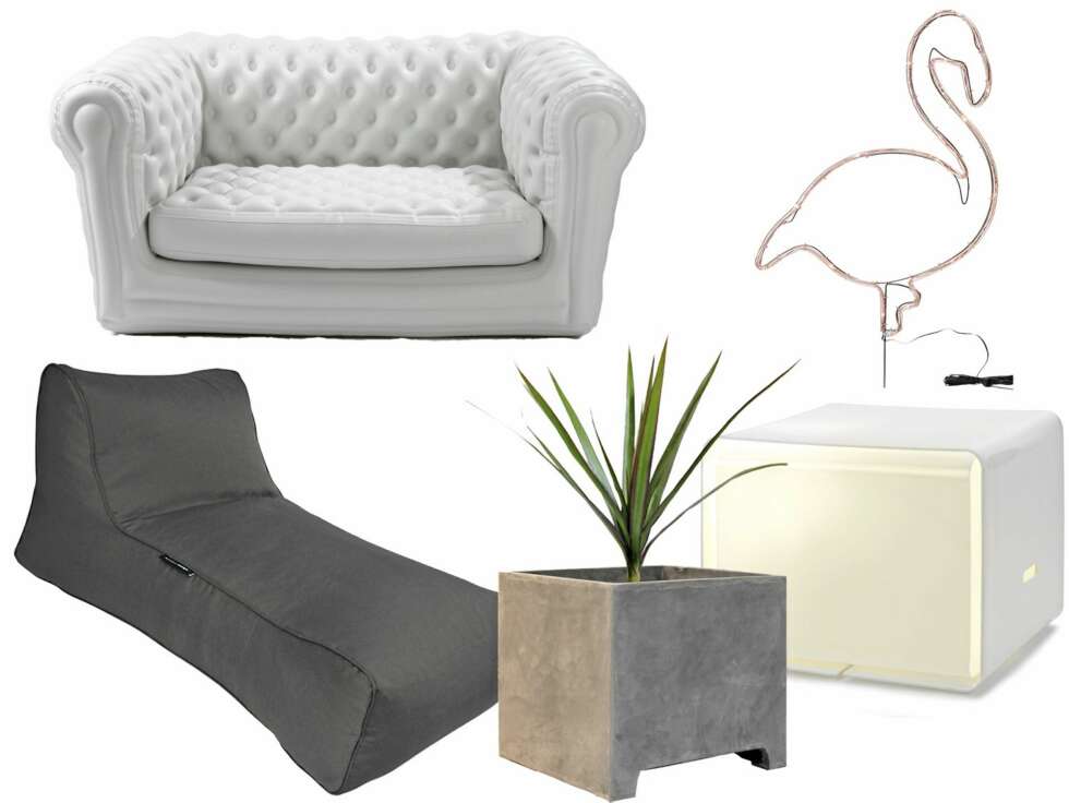 HELT NEDPÅ: Oppblåsbar chesterfield i slitesterkt PVC, samme materiale som blir brukt til redningsbåter, bredde 170, dybde 105 og høyde 75 cm, ca. kr 4200, designdelicatessen.dk. Studio Lounger i myk nylon, høyde 60 cm, lengde 120 cm, bredde 65 cm, ca. kr 1800,
designdelicatessen.dk. Solvinden solcelledrevet lysdekorasjon til hagen, kr 179 pr. stk., Ikea. Stor potte i glassfiber, 80 x 80 cm, kr 2990, wakeupliving.no. Cube utelampe i akryl, 50 x 50, høyde 42 cm, kr 4699, Bolia. HELT NEDPÅ: Oppblåsbar chesterfield i slitesterkt PVC, samme materiale som blir brukt til redningsbåter, bredde 170, dybde 105 og høyde 75 cm, ca. kr 4200, designdelicatessen.dk. Studio Lounger i myk nylon, høyde 60 cm, lengde 120 cm, bredde 65 cm, ca. kr 1800,
designdelicatessen.dk. Solvinden solcelledrevet lysdekorasjon til hagen, kr 179 pr. stk., Ikea. Stor potte i glassfiber, 80 x 80 cm, kr 2990, wakeupliving.no. Cube utelampe i akryl, 50 x 50, høyde 42 cm, kr 4699, Bolia.