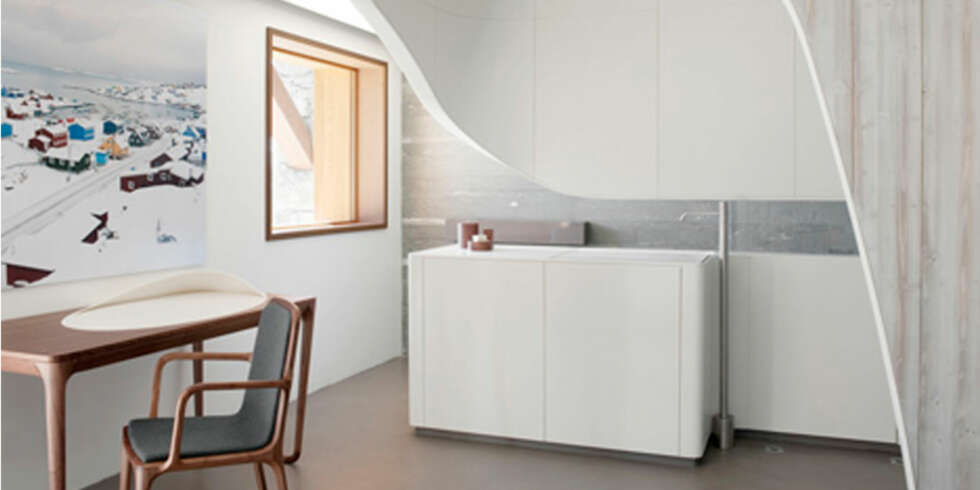 MINIMALISME: Designeren ønsket å kjøre en stram og ren stil i interiøret på denne hytten. MINIMALISME: Designeren ønsket å kjøre en stram og ren stil i interiøret på denne hytten.