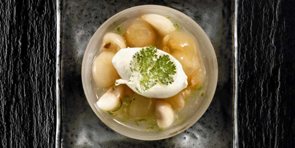 KJÆRLIG FRUKT: Litchi kan bli til lekre forretter. KJÆRLIG FRUKT: Litchi kan bli til lekre forretter.