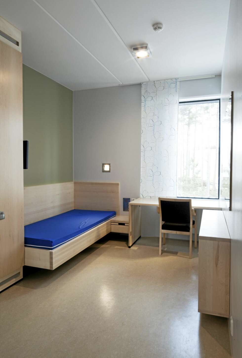 CELLE ANNO 2011: Sikkerhet, soliditet og færres mulig gjemmesteder for visitering har hatt særlig prioritet. CELLE ANNO 2011: Sikkerhet, soliditet og færres mulig gjemmesteder for visitering har hatt særlig prioritet.
