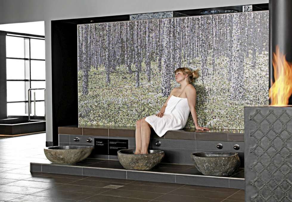 SPA TIL FJELLS: Dekoren og materialbruken som er benyttet til interiøret i Quality Spa & Resort Norefjell er inspirert av naturen rett utenfor. SPA TIL FJELLS: Dekoren og materialbruken som er benyttet til interiøret i Quality Spa & Resort Norefjell er inspirert av naturen rett utenfor.