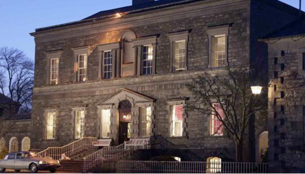 IRLAND: Bare 45 minutter fra Dublin ligger vakre Bellinter House, hvor dere kommer til å få noen svært romantiske dager sammen. IRLAND: Bare 45 minutter fra Dublin ligger vakre Bellinter House, hvor dere kommer til å få noen svært romantiske dager sammen.