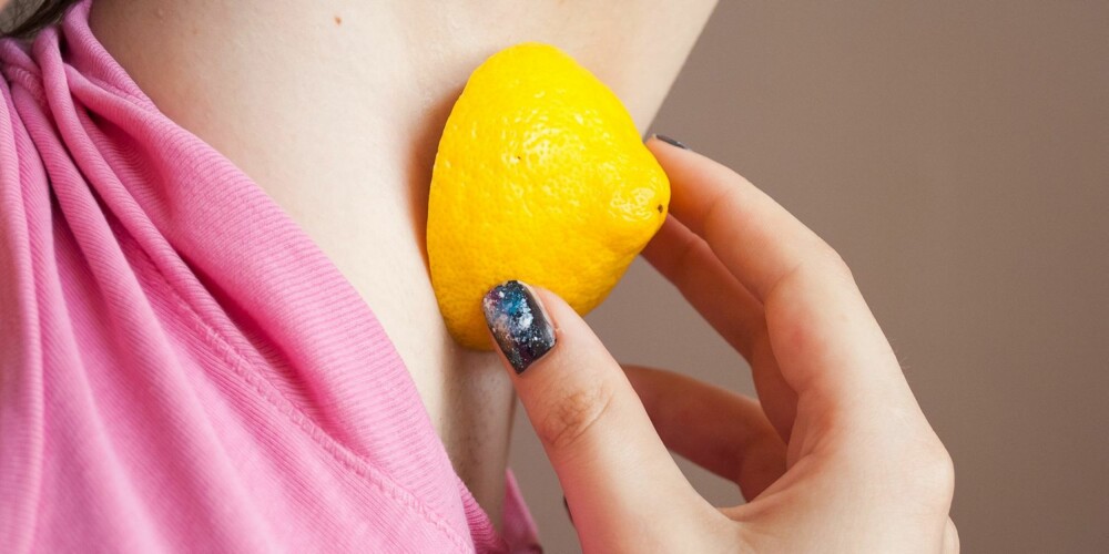 NATURLIG: Naturlige blekemidler kan redusere mørke flekker. NATURLIG: Naturlige blekemidler kan redusere mørke flekker.