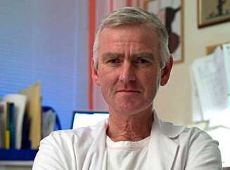 SVERRE STEINSVÅG: Professor og avdelingsleder, Sørlandet Hospital. SVERRE STEINSVÅG: Professor og avdelingsleder, Sørlandet Hospital.