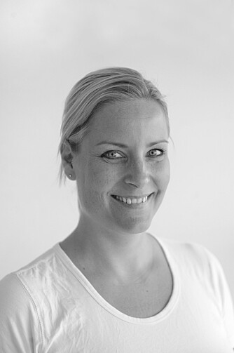 Osteopat og idrettsfysioterapeut Vibeke Koren anbefaler å ta pauser innimellom hvis du ikke har strikket mye før. Osteopat og idrettsfysioterapeut Vibeke Koren anbefaler å ta pauser innimellom hvis du ikke har strikket mye før.