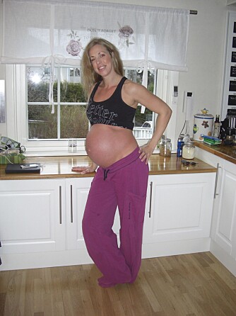 SPISTE SUNT FOR TO: - Jeg fikk dårlig samvittighet ovenfor babyen i magen om det ble for mye godterier og lignende i helgene. Jeg følte jeg hadde et ansvar for et annet lite menneske og ikke bare meg selv. Jeg spiste mer av den sunne maten for å dekke opp kroppens og babyens behov, forteller Line Marion. SPISTE SUNT FOR TO: - Jeg fikk dårlig samvittighet ovenfor babyen i magen om det ble for mye godterier og lignende i helgene. Jeg følte jeg hadde et ansvar for et annet lite menneske og ikke bare meg selv. Jeg spiste mer av den sunne maten for å dekke opp kroppens og babyens behov, forteller Line Marion.