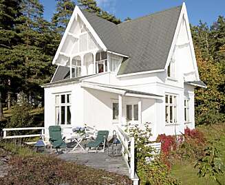 Det idylliske sommerhuset til Munch kan bli ditt. Det sies at det spøker i ett av rommene. Det idylliske sommerhuset til Munch kan bli ditt. Det sies at det spøker i ett av rommene.
