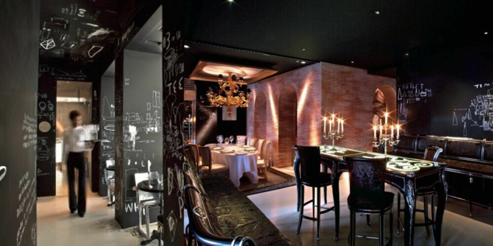 MØRKT SOM SYNDEN: I Madrid har Philippe Starck skapt nok et mesterverk av en resturant. MØRKT SOM SYNDEN: I Madrid har Philippe Starck skapt nok et mesterverk av en resturant.