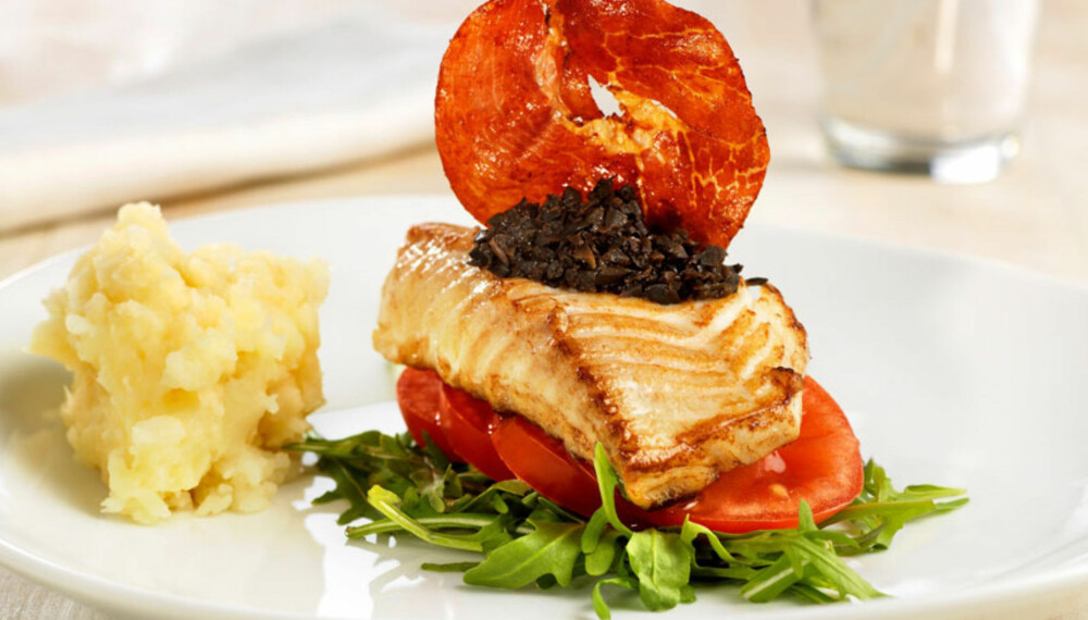 Dagens rett:
Torskefilet med sprøstekt spekeskinke og tapenade Dagens rett:
Torskefilet med sprøstekt spekeskinke og tapenade