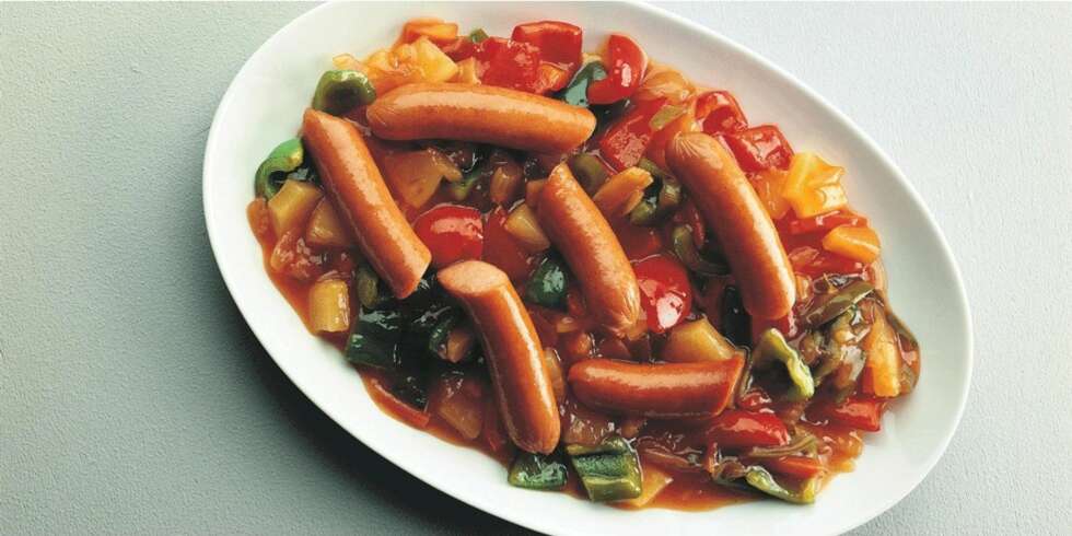 Dagens rett:
Pølser med sursøt saus Dagens rett:
Pølser med sursøt saus