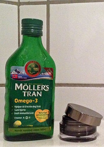 SMØR FRA INNSIDEN: Hudeksperten mener at kosthold og Omega 3 er viktigere for en fin hud enn en dyr ansiktskrem. SMØR FRA INNSIDEN: Hudeksperten mener at kosthold og Omega 3 er viktigere for en fin hud enn en dyr ansiktskrem.