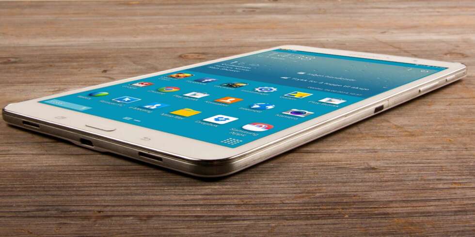 PASSE STOR: Samsung Galaxy Tab 8.4 Pro har en fin størrelse med en super skjerm. PASSE STOR: Samsung Galaxy Tab 8.4 Pro har en fin størrelse med en super skjerm.
