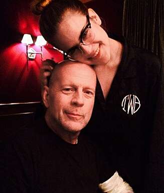 GODT FORHOLD: Actionhelten Bruce Willis har et godt forhold til døtrene sine. Dette bildet la Tallulah på sin Twitter-profil tidligere i år. GODT FORHOLD: Actionhelten Bruce Willis har et godt forhold til døtrene sine. Dette bildet la Tallulah på sin Twitter-profil tidligere i år.