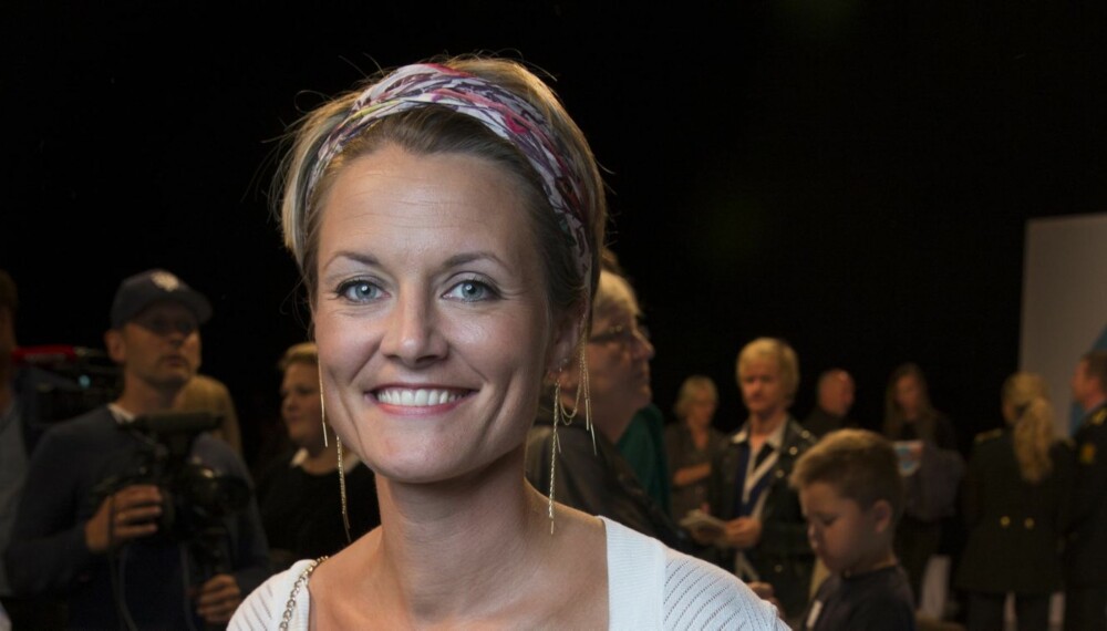 Pirkete: - Jeg er både streng, litt pirkete og prøver å oppdra barna mine slik jeg selv er oppdratt, sier Pernille Sørensen til Her og Nå. Pirkete: - Jeg er både streng, litt pirkete og prøver å oppdra barna mine slik jeg selv er oppdratt, sier Pernille Sørensen til Her og Nå.