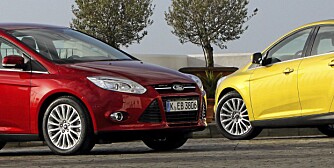 MANGE VARIANTER: Spesielt småbilene leveres i mange fargekombinasjoner i dag. Her er nyeste generasjon Ford Focus i to spennende farger. MANGE VARIANTER: Spesielt småbilene leveres i mange fargekombinasjoner i dag. Her er nyeste generasjon Ford Focus i to spennende farger.