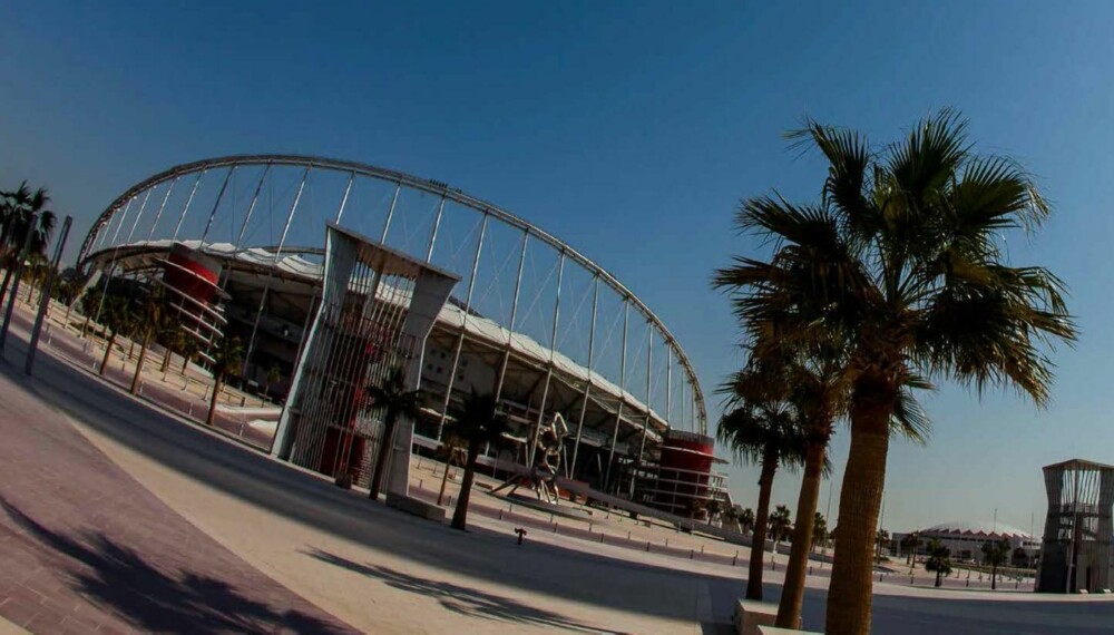 Lekkert: Qatar skal arrangere fotball-VM i 2022 i eksklusive omgivelser. Men problemene er i ferd med å tårne seg opp for den søkkrike oljestaten. Lekkert: Qatar skal arrangere fotball-VM i 2022 i eksklusive omgivelser. Men problemene er i ferd med å tårne seg opp for den søkkrike oljestaten.