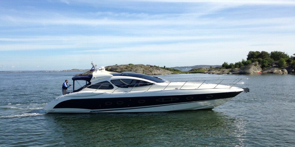 STOR: Atlantis 55 viser hva IPS950 og Interceptor-systemet kan utrette. FOTO: Terje Bjørnsen STOR: Atlantis 55 viser hva IPS950 og Interceptor-systemet kan utrette. FOTO: Terje Bjørnsen