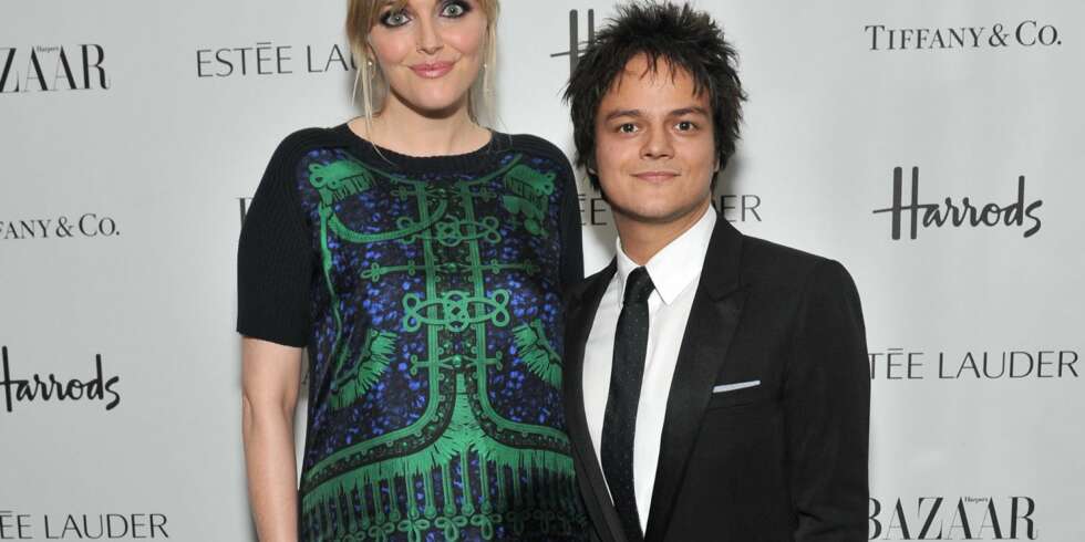 HØYDEFORSKJELL: Jamie Cullum og Sophie Dahl bryr seg ikke om høydeforskjellen. HØYDEFORSKJELL: Jamie Cullum og Sophie Dahl bryr seg ikke om høydeforskjellen.