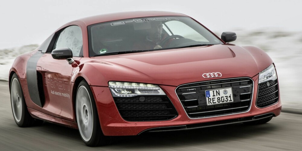 FØRST: Audi R8 e-tron blir Audis første elbil. Slik ser den ut i siste kjente konseptutgave. FOTO: Audi FØRST: Audi R8 e-tron blir Audis første elbil. Slik ser den ut i siste kjente konseptutgave. FOTO: Audi
