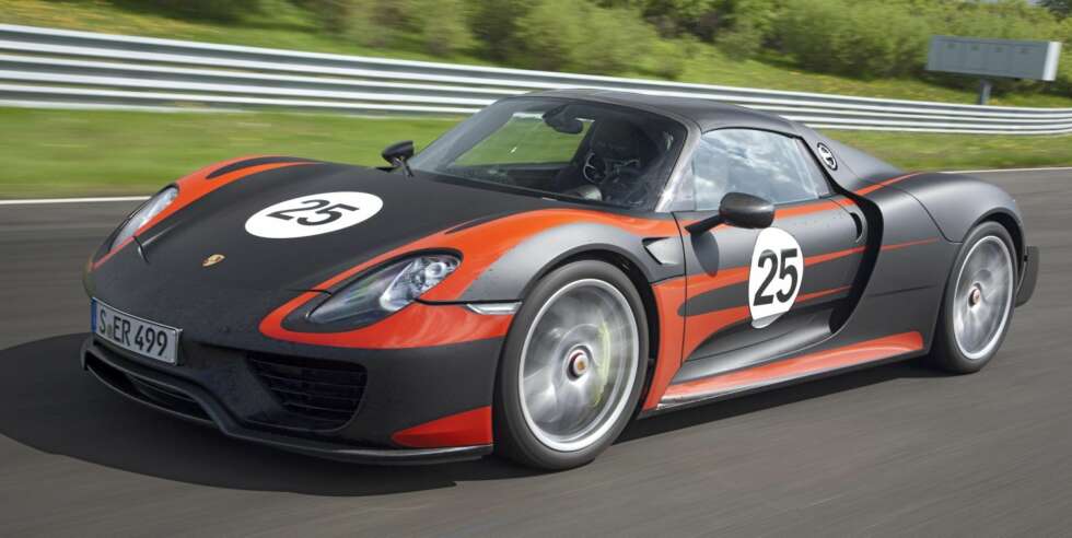 RÅSKAP: En helt fabelaktig ytelseshybrid. FOTO: Porsche RÅSKAP: En helt fabelaktig ytelseshybrid. FOTO: Porsche