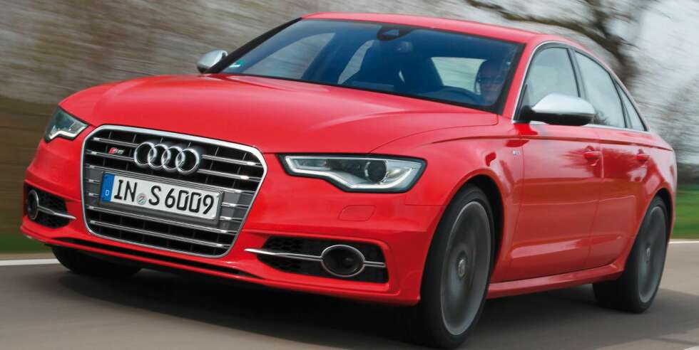 S-ENE: Audi S6 glir pent inn i Audis rekke av familiebiler på steroider - litt under RS-familien. Foto: Audi S-ENE: Audi S6 glir pent inn i Audis rekke av familiebiler på steroider - litt under RS-familien. Foto: Audi