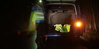VEST TIL ALLE: Har du passasjerer løpende rundt uten vest etter et lite uhell i mørket, kan det tenkes at det vanker et forelegg for uansvarlighet. FOTO: Terje Haugen VEST TIL ALLE: Har du passasjerer løpende rundt uten vest etter et lite uhell i mørket, kan det tenkes at det vanker et forelegg for uansvarlighet. FOTO: Terje Haugen