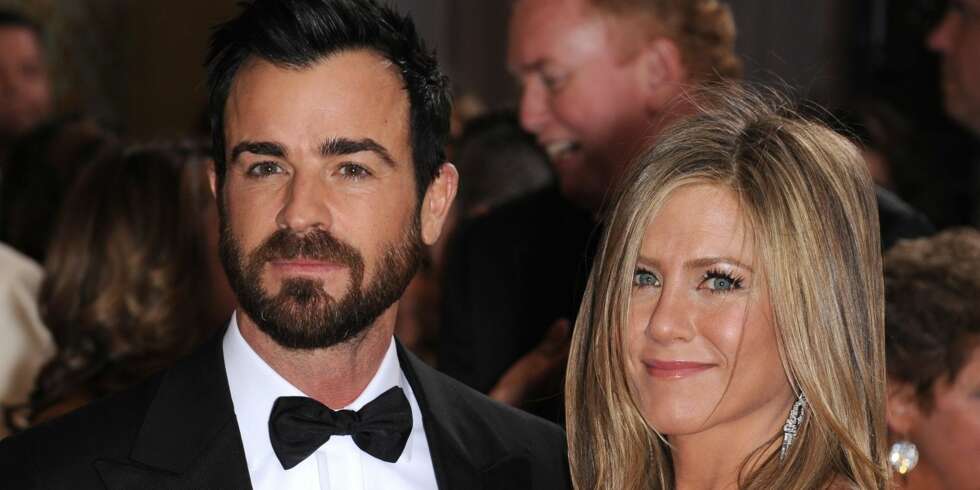 FÅR HJELP: Jennifer Aniston og kjæresten går i terapi. FÅR HJELP: Jennifer Aniston og kjæresten går i terapi.