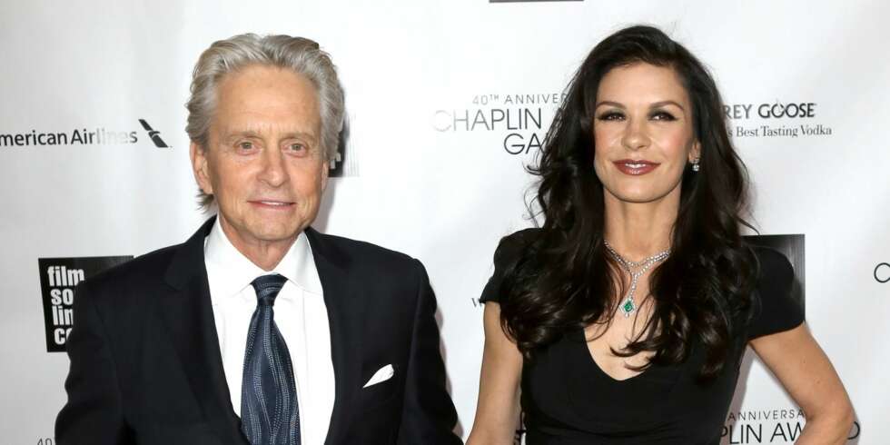 Siste bilde: Dette bildet fra april i fjor var forrige gang Michael og Catherine ble avbildet sammen. I august var separasjonen et faktum. Nå er de imidlertid sammen igjen. Siste bilde: Dette bildet fra april i fjor var forrige gang Michael og Catherine ble avbildet sammen. I august var separasjonen et faktum. Nå er de imidlertid sammen igjen.