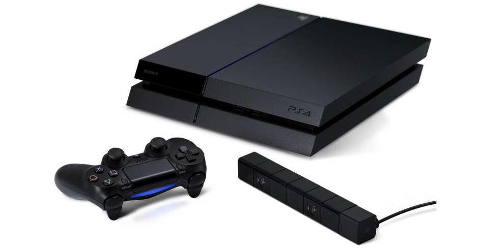 I SALG NÅ: Nå kommer PS4 til Norge. Forvent lange køer og/eller utsolgte butikker frem mot jul. I SALG NÅ: Nå kommer PS4 til Norge. Forvent lange køer og/eller utsolgte butikker frem mot jul.