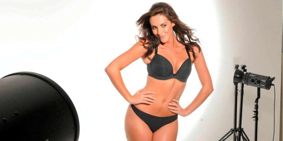 70 kilo fordelt på 180 centimeter. For tjukk for å selge oss, menter Wonderbra - til Ultimos store glede. 70 kilo fordelt på 180 centimeter. For tjukk for å selge oss, menter Wonderbra - til Ultimos store glede.