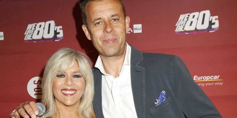 GAMLE VENNER: Samantha Fox slo igjennom som artist, samtidig som Pat Sharp ble kjent som DJ og Sky Channels musikkprogramleder. De har møttes mange ganger gjennom årenes løp. GAMLE VENNER: Samantha Fox slo igjennom som artist, samtidig som Pat Sharp ble kjent som DJ og Sky Channels musikkprogramleder. De har møttes mange ganger gjennom årenes løp.