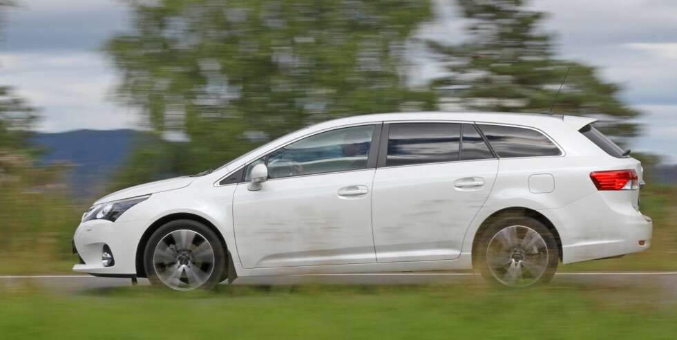 IKKE RASK: Toyota argumenter for at du får testbilens toliters diesel for samme pris som konkurrentenes 1,6-dieseler. Men så går den heller ikke fortere. IKKE RASK: Toyota argumenter for at du får testbilens toliters diesel for samme pris som konkurrentenes 1,6-dieseler. Men så går den heller ikke fortere.