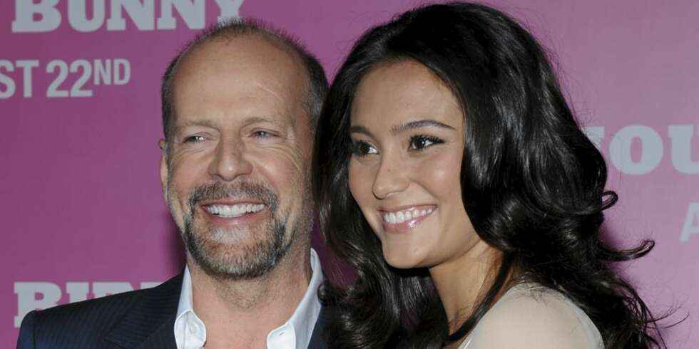 LYKKELIGE: Bruce Willis og Emma Heming har vært et par i et års tid. LYKKELIGE: Bruce Willis og Emma Heming har vært et par i et års tid.