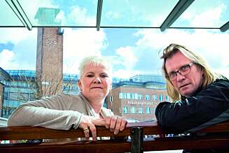 UVISSHET: Ida og mannen André tar vare på hverandre og forsøker å gi hverandre krefter som begge trenger. De har bodd på sykehushotellet på Rikshospitalet i flere uker nå. De er slitne, de sover dårlig, men bruker alle krefter de har på å forsøke å være til stede for datteren Angelica. UVISSHET: Ida og mannen André tar vare på hverandre og forsøker å gi hverandre krefter som begge trenger. De har bodd på sykehushotellet på Rikshospitalet i flere uker nå. De er slitne, de sover dårlig, men bruker alle krefter de har på å forsøke å være til stede for datteren Angelica.