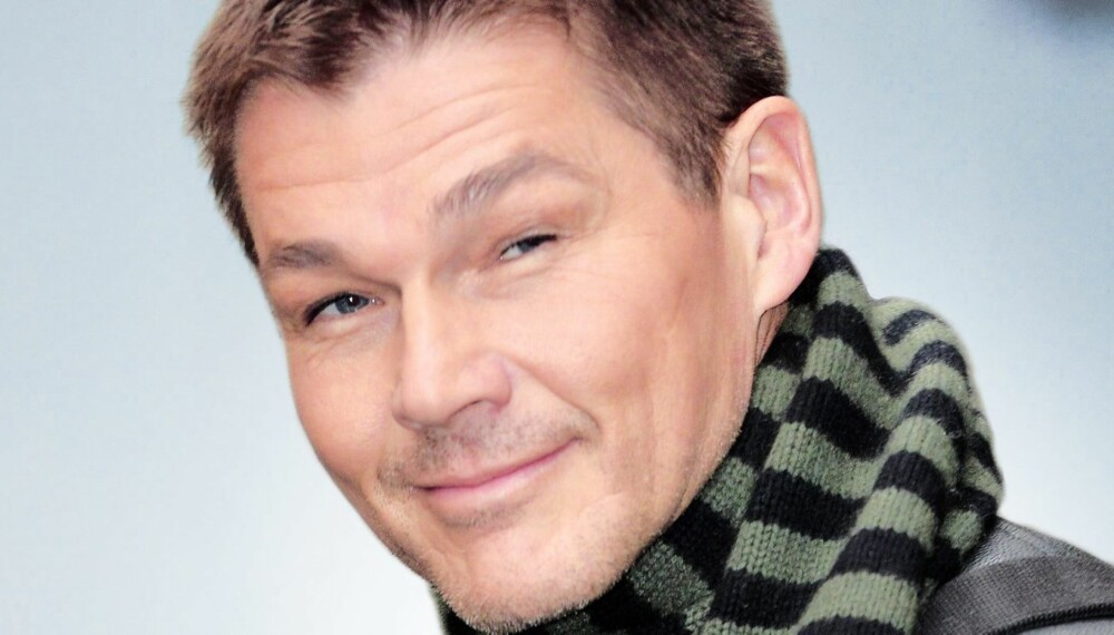 KJEKKAS: Damene svermer fortsatt rundt Morten Harket, som 30 år etter gjennombruddet fortsatt ser fantastisk ut. KJEKKAS: Damene svermer fortsatt rundt Morten Harket, som 30 år etter gjennombruddet fortsatt ser fantastisk ut.