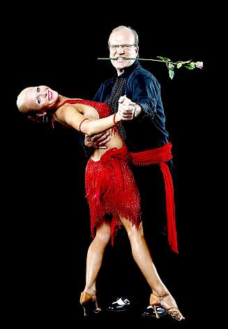 SKAL VI DANSE: Ingar Helge Gimle svingte seg med Gyda Bloch Thorsen i «Skal vi danse». SKAL VI DANSE: Ingar Helge Gimle svingte seg med Gyda Bloch Thorsen i «Skal vi danse».