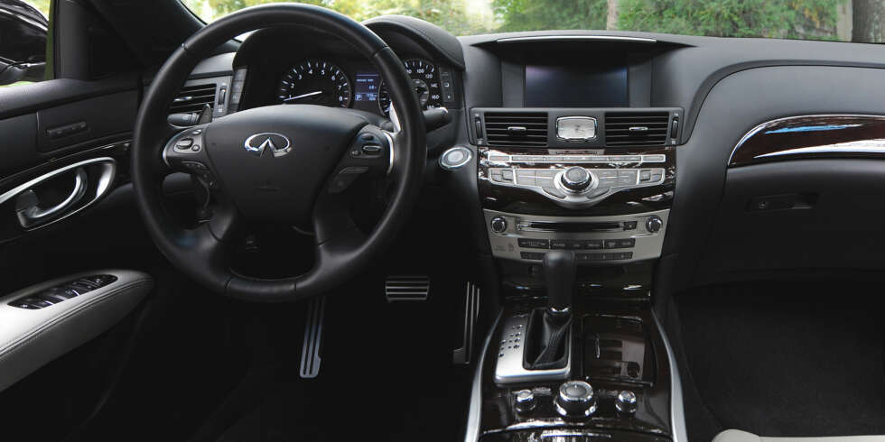 PRØVEKJØRT: Nissan Infiniti Q70S 2,2d. FOTO: Produsent PRØVEKJØRT: Nissan Infiniti Q70S 2,2d. FOTO: Produsent