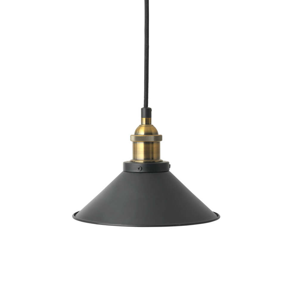 Lampe fra Broste Copenhagen, kr 1095. Lampe fra Broste Copenhagen, kr 1095.